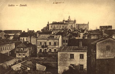 Stare ryciny lub plany budynków strażackich z początku XX wieku