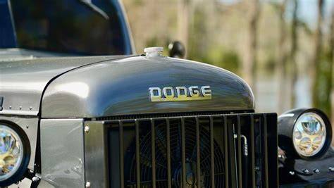 Zdjecie wozu strazackiego marki Dodge z czasow powojennych