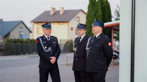 Uroczystość 130-lecia OSP Kosów Lacki, apel strażacki z pocztami sztandarowymi