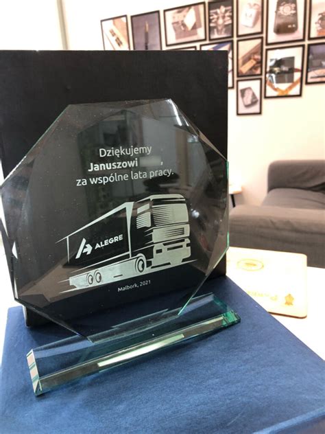 przykładowe statuetki strażackie z grawerem