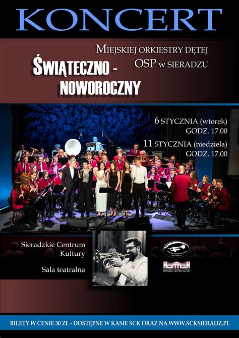 Członkowie orkiestry dętej OSP Bobrowniki w galowych strojach podczas koncertu.