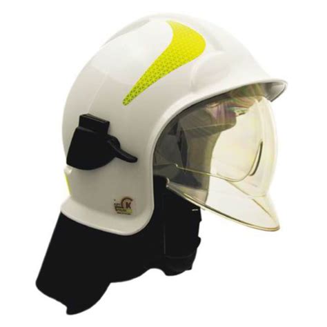 Zdjęcie hełmu strażackiego Calisia Vulcan CV 102 MO w pełnej krasie, prezentujące metalizowany wizjer i inne elementy.