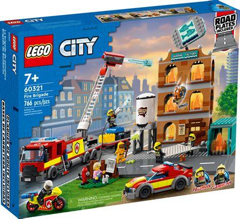 Thematic photo of LEGO City fire brigade in action