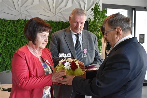 Uroczystość wręczenia medali podczas 50-lecia OSP Borki