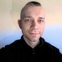 Adrian Augustyniak podczas Zjazdu Gminnego OSP w Żerkowie, przemawiający po wyborach