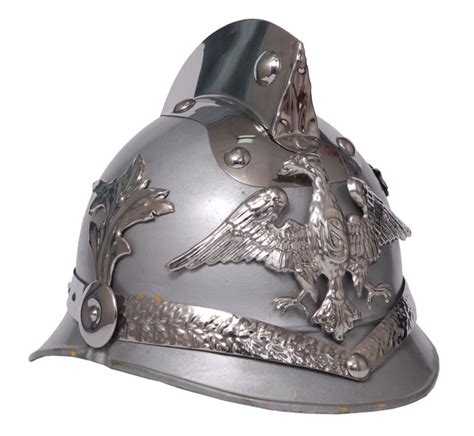 Zdjęcie przedstawiające kolekcję hełmów paradnych Pana Edwarda Mroza.