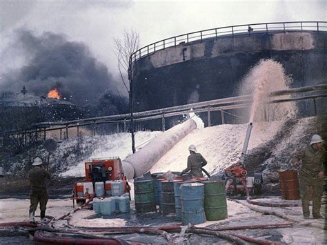 Schemat rozmieszczenia zbiorników w rafinerii w Czechowicach-Dziedzicach przed pożarem
