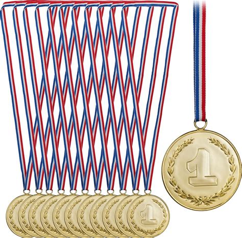 Zdjęcie przedstawiające puchar lub medal dla zwycięzców zawodów.
