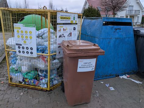 Urząd Marszałkowski bierze odpowiedzialność za śmieci, ale tylko te niespalone