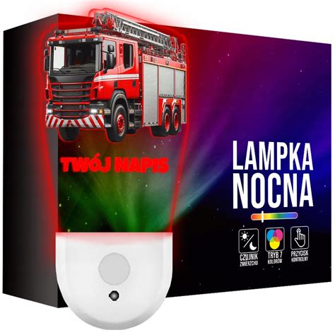zdjęcie dotykowej lampki nocnej wóz strażacki z widocznymi naklejkami do personalizacji