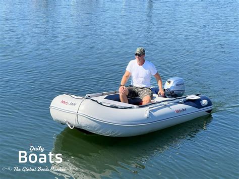 Diagram or infographic showing the key features and construction of the Honda T 35 AE 3 pontoon