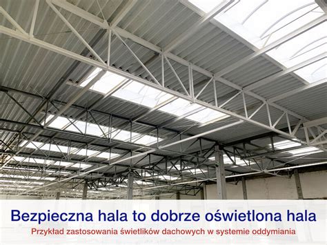 Zdjęcie przedstawiające zniszczoną halę produkcyjną po pożarze