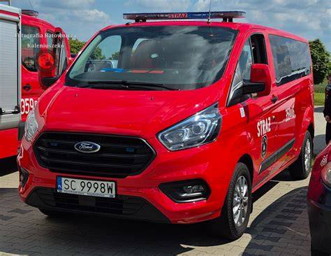 Zdjęcie nowego samochodu ratowniczo-gaśniczego Ford Transit w OSP Błeszno