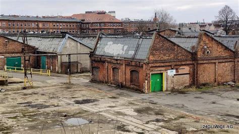 Schemat lub mapa obszaru dawnej Fabryki Drutu w Gliwicach z zaznaczonymi halami objętymi pożarem