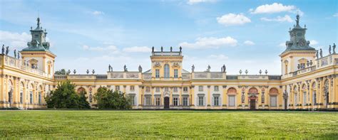 Historyczne zdjęcie pałacu w Górnej Grupie, zanim stał się szpitalem.