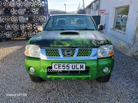 zdjęcie samochodu specjalnego Nissan Navara D22