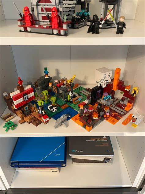Zdjęcie grupowe różnych zestawów LEGO City połączonych w jedną scenę