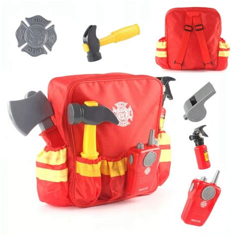 zestaw akcesoriów strażackich dla dzieci: hełm, gaśnica, krótkofalówka