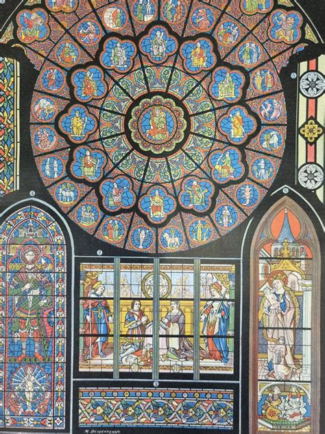 Słynne witraże i wnętrze katedry Notre Dame, często przywoływane w kontekście symboliki religijnej