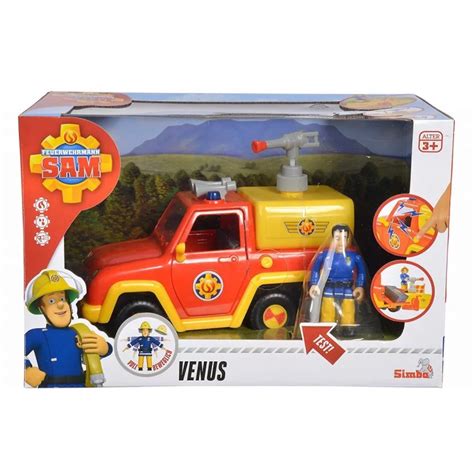 Schematyczny rysunek różnych rodzajów zabawek Strażak Sam: figurka, pojazd, puzzle, pluszak.