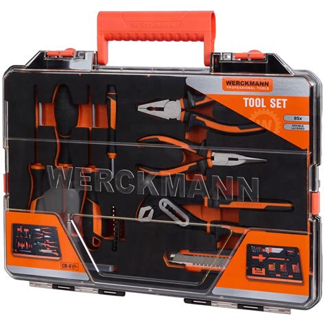 Zestawienie podręcznych narzędzi strażackich