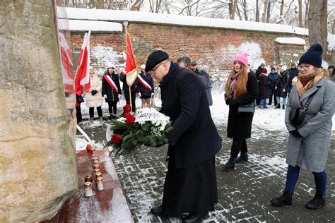 pomnik ofiar Sonderaktion Lublin na ulicy Kalinowszczyzna upamiętniający rozstrzelanych w 1939 roku