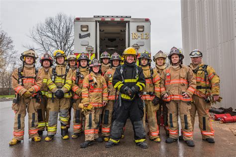 Photo: Volunteer firefighters in uniform