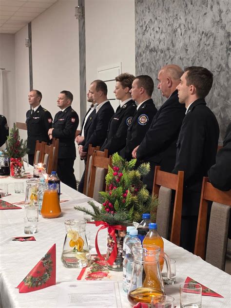 Tematyczne zdjęcie przedstawiające posiedzenie zarządu OSP