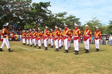 Thematic photo of OSP members in walking uniforms