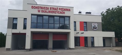 Fotografia historyczna lub współczesna remizy Ochotniczej Straży Pożarnej w Ropczycach-Śródmieście