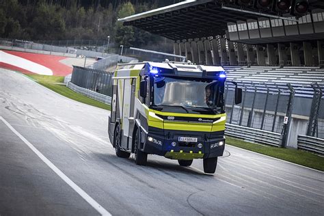 Elektryczny wóz strażacki