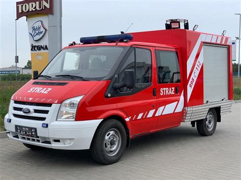 Ford Transit jako wóz strażacki podczas akcji ratunkowej