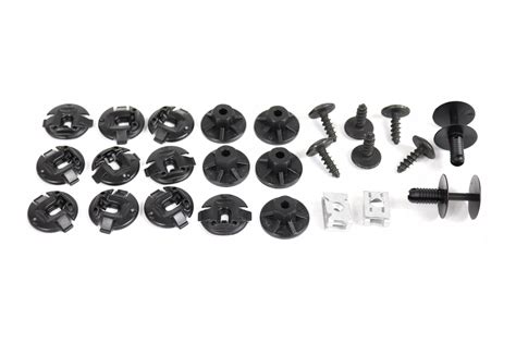 Zdjęcie różnych rodzajów uchwytów i elementów mocujących firmy CELO