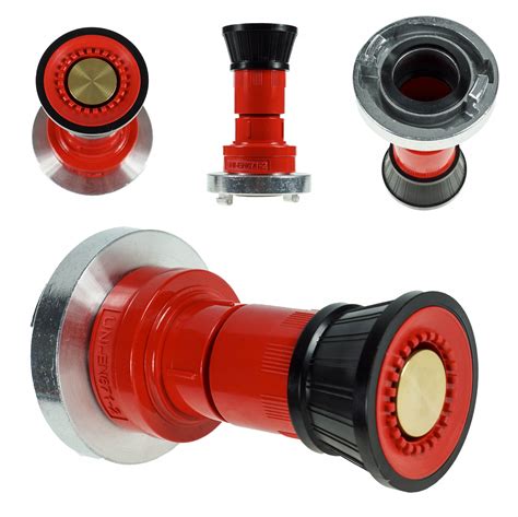 rysowanie kół i węża strażackiego na tle karoserii