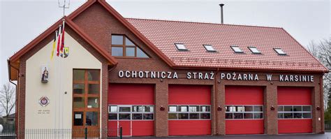 widok wnętrza zmodernizowanego garażu remizy OSP Osielec Górny z nową posadzką