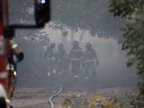 Zdjęcie pozostałości po dużym pożarze w Kamieńszczyźnie