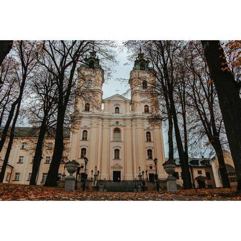 Sanktuarium Matki Bożej w Starej Wsi, widok zewnętrzny