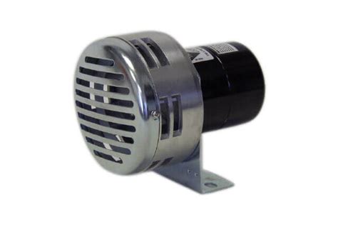 Infographics showing the internal mechanism of an electromechanical siren and a diagram of an electronic siren with speakers