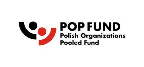 Logotyp Fundacji PCPM i POP Fund w kontekście wsparcia dla OSP.