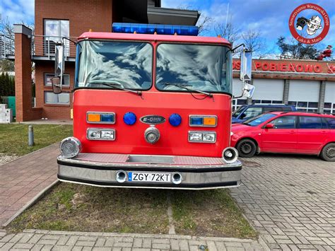Amerykański wóz E-One Hurricane przed wyjazdem do Ukrainy