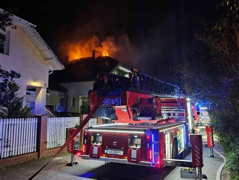 zdjęcie spalonego domu przy ulicy Dwernickiego