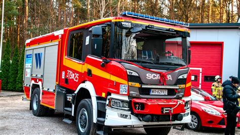 Wizualizacja ciężkiego samochodu ratowniczo-gaśniczego Scania P420 dla OSP