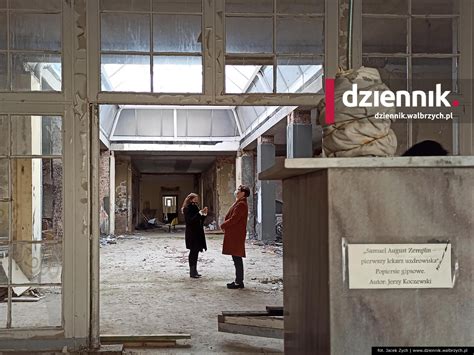 Zdjęcie płonącego Zakładu Przyrodoleczniczego w Szczawnie-Zdroju