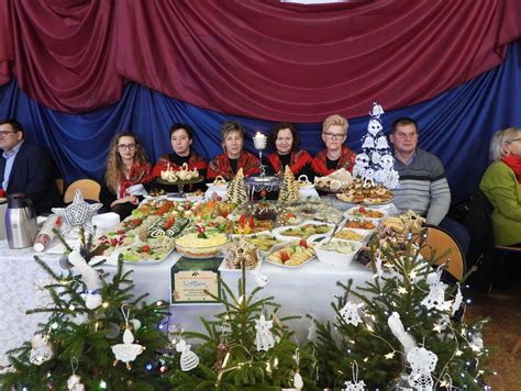 Zdjęcie z Festiwalu Stołów Wigilijnych w remizie OSP Trzyciąż