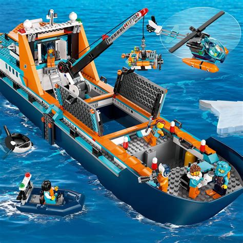 Tematyczne zdjęcie łodzi strażackiej LEGO® w akcji