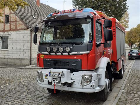 Wóz ratowniczo-gaśniczy Volvo FL 4x4 GBA 4,2/16