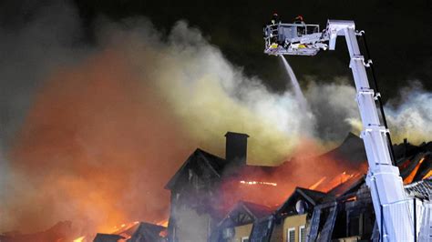 Dramatyczne zdjęcia płonących domów w Kalifornii