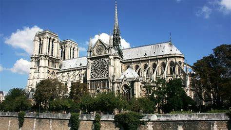 projekt odbudowanej iglicy katedry Notre-Dame