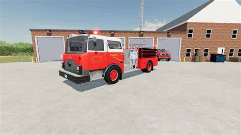Wóz strażacki jako modyfikacja w grze Farming Simulator