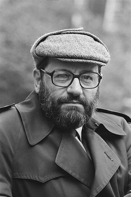 Portret Umberto Eco, pisarza i semiologa